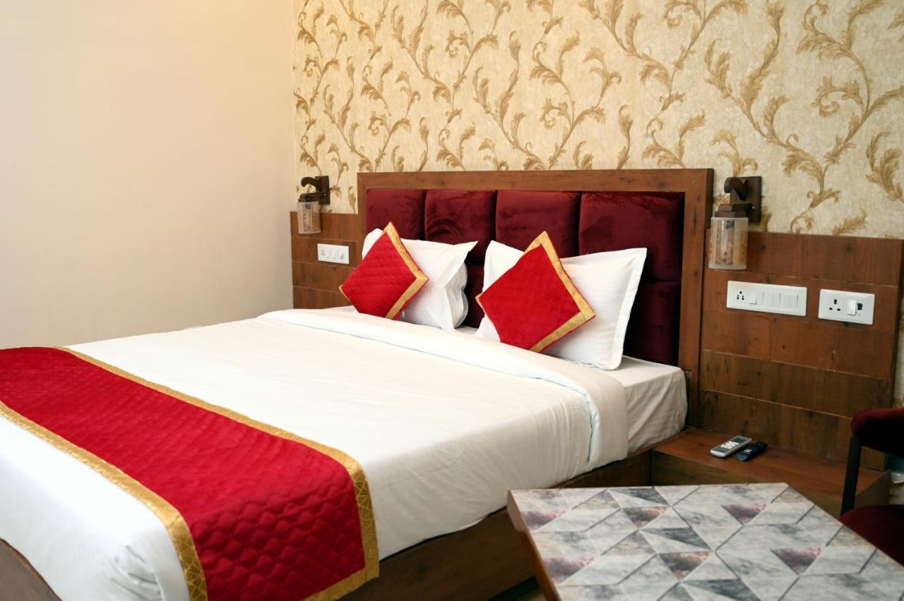 Hotel Singla Residency Kangra Eksteriør billede